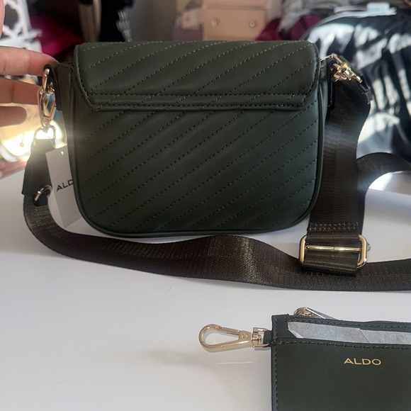ALDO Dark Green Crossbody Bag with Gold Accents - Picture 4 of 6